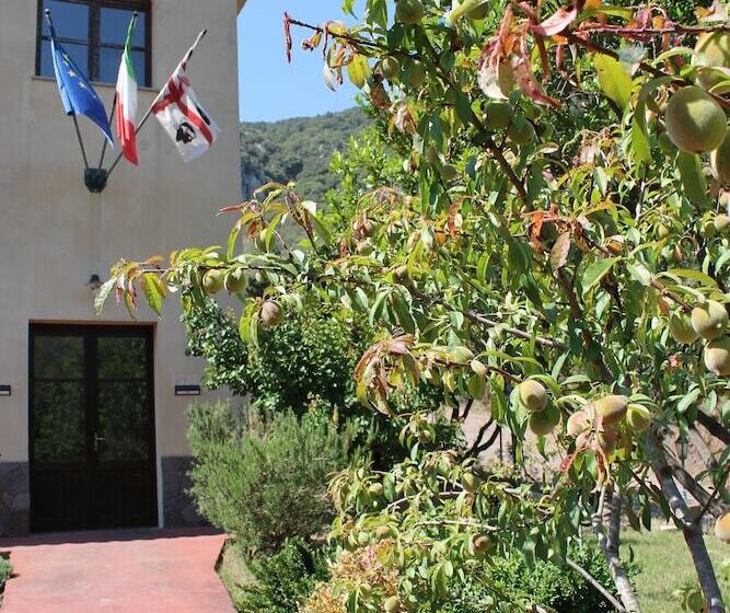 호텔 Ostello Su Mannau