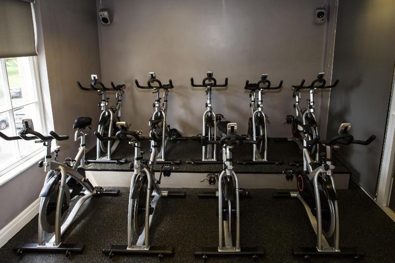 Shaw Hill Hotel Golf And Country Club