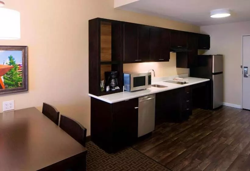 Hotelli Towneplace Suites By Marriott Austin Round Rock