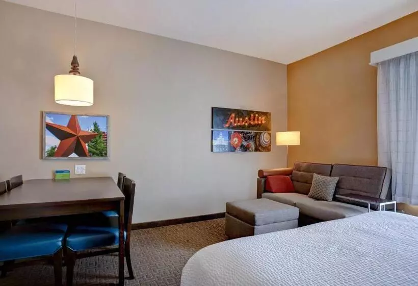 Hotelli Towneplace Suites By Marriott Austin Round Rock