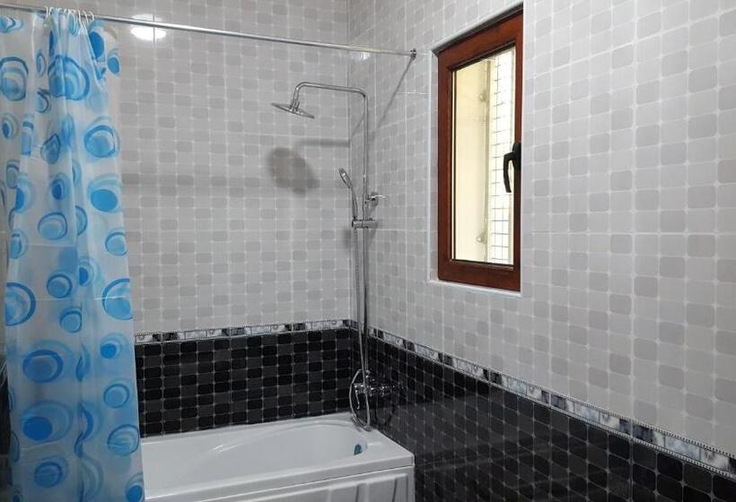 پانسیون White City Inn