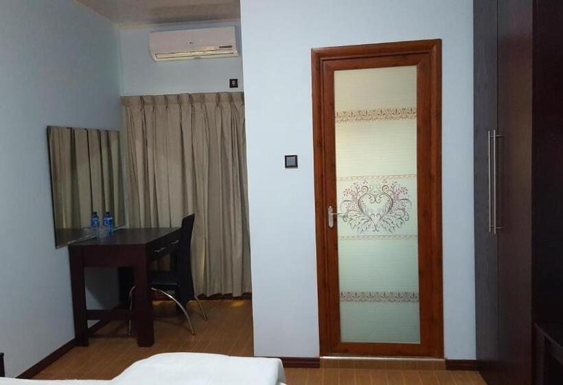 پانسیون White City Inn