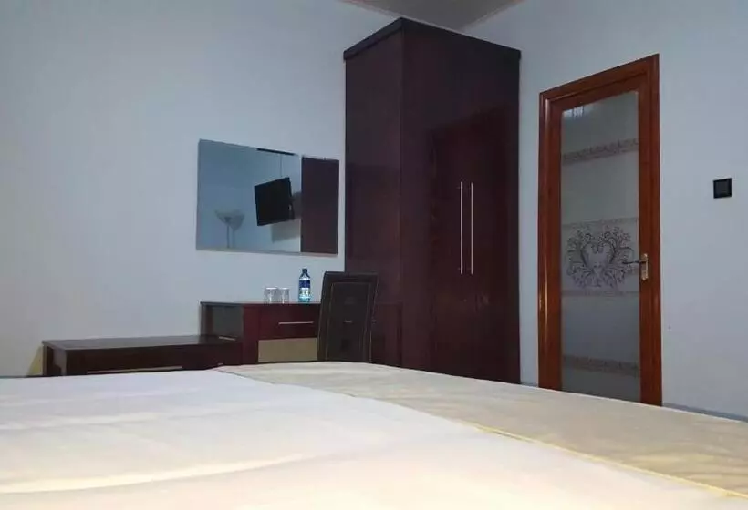 پانسیون White City Inn