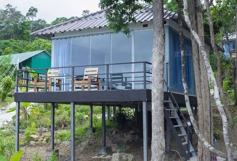 استراحتگاه Koh Rong Ocean View Bungalows