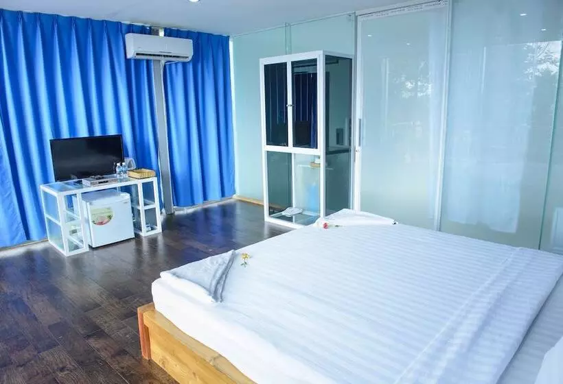 استراحتگاه Koh Rong Ocean View Bungalows