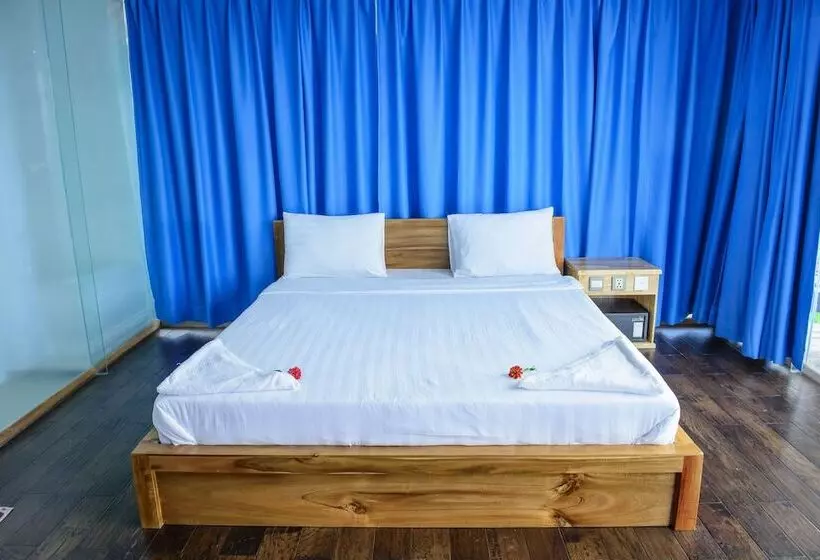 استراحتگاه Koh Rong Ocean View Bungalows