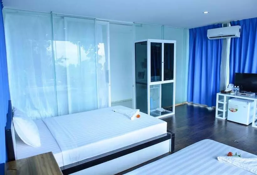 استراحتگاه Koh Rong Ocean View Bungalows