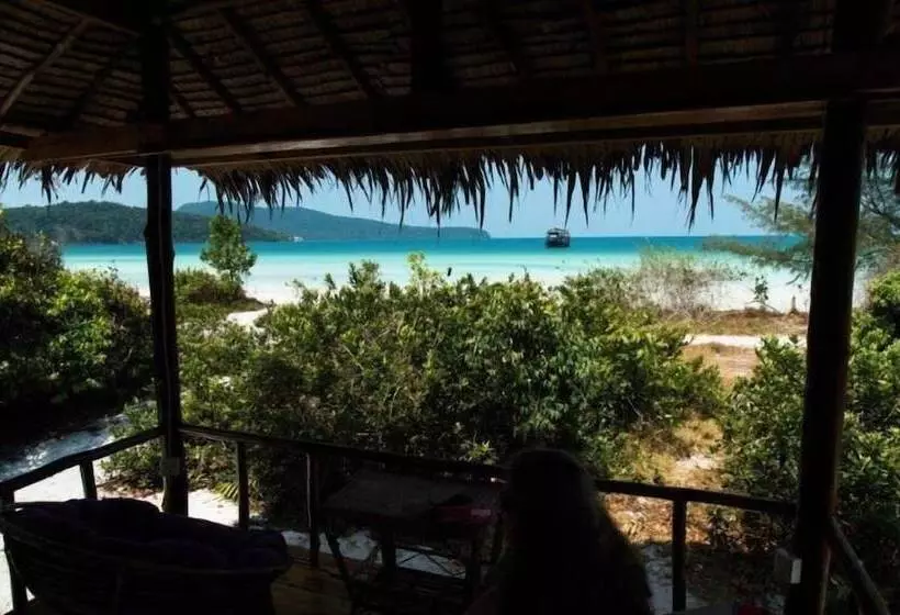 Royal Retreat Resort