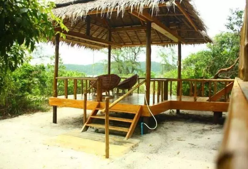 Royal Retreat Resort