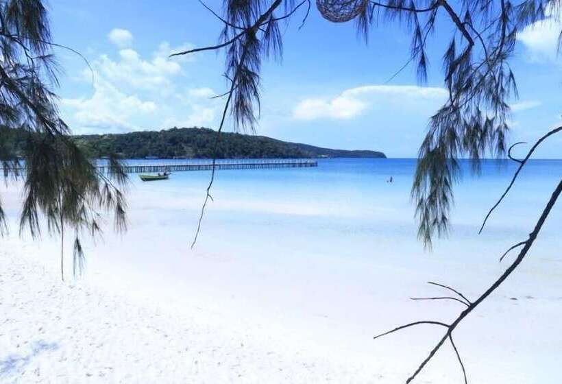 Royal Retreat Resort