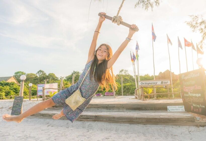 Royal Retreat Resort