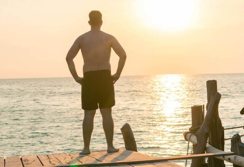 Royal Retreat Resort