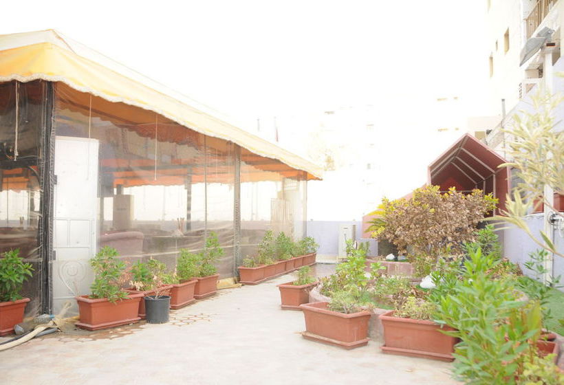 Al Muhanna Plaza Salmiya Old Souk