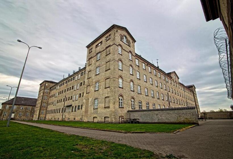 Cămin Sleepin Fængslet