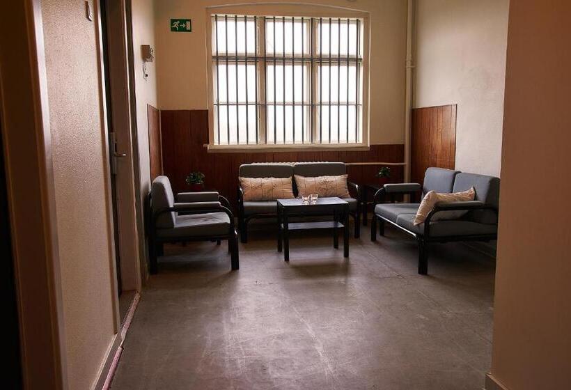 Cămin Sleepin Fængslet