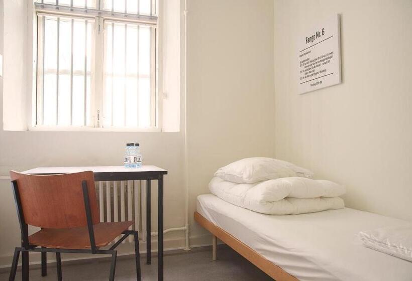 Cămin Sleepin Fængslet