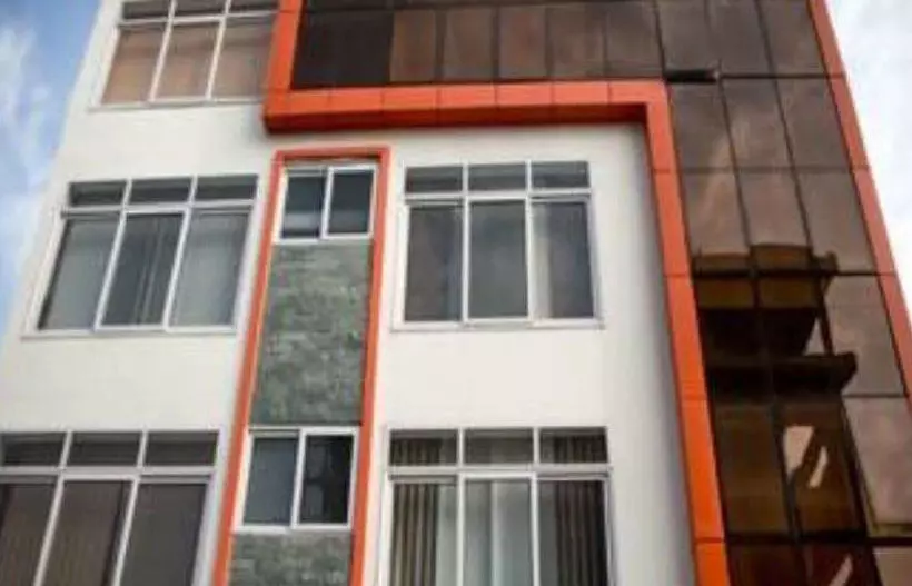 Cuddles Plus Apartments