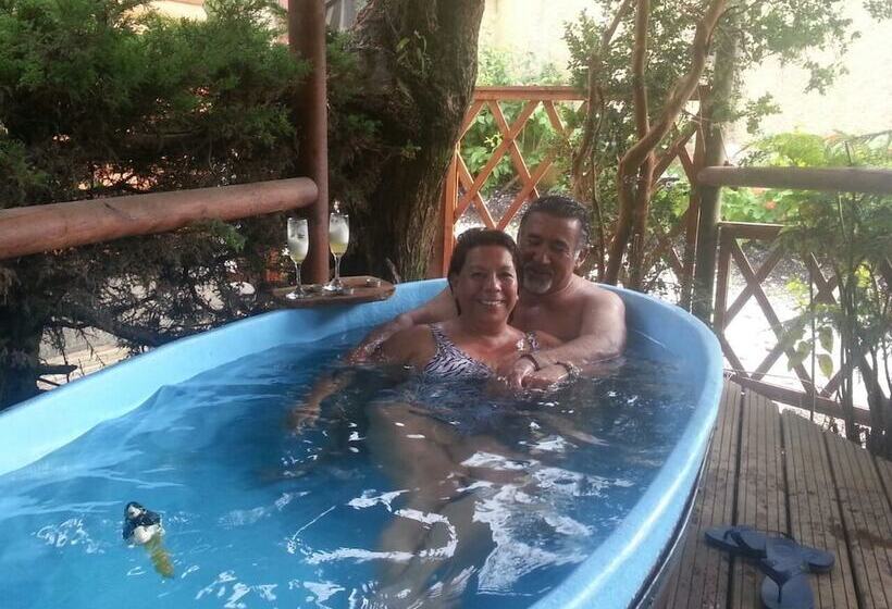 هتل Complejo Turistico Los Alamos