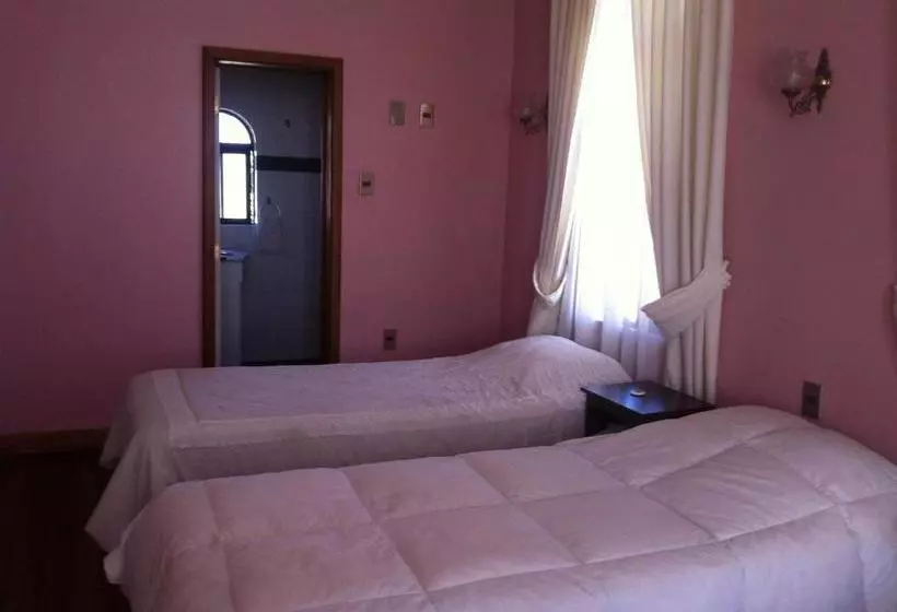 Hotel Cordillera