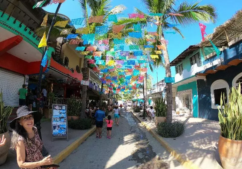Hotelli Casa Lotería Pueblito Sayulita Colorful, Family And Relax Experience With Private Parking And Pool