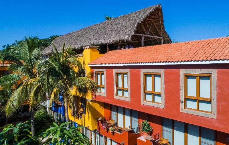 Hotelli Casa Lotería Pueblito Sayulita Colorful, Family And Relax Experience With Private Parking And Pool