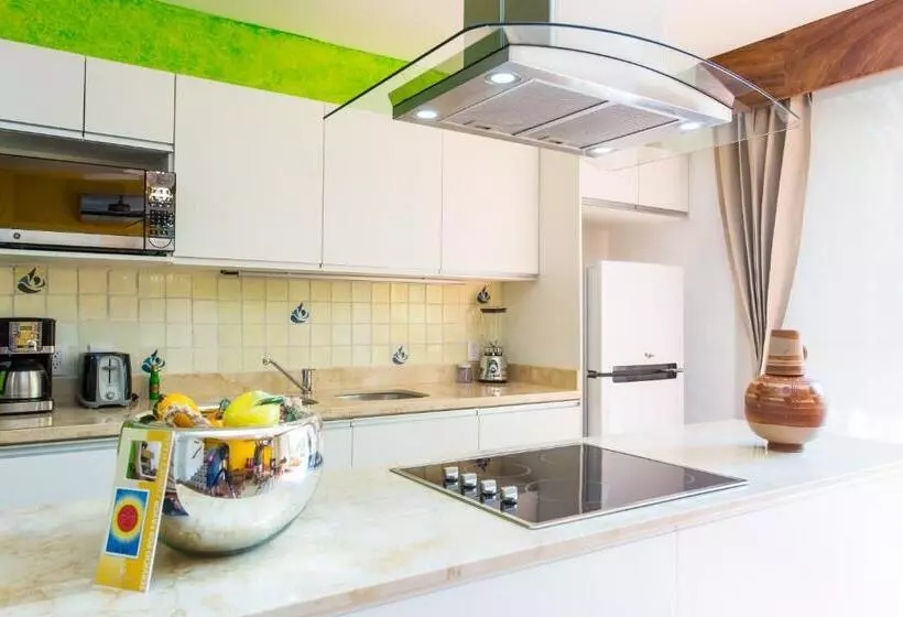 Hotelli Casa Lotería Pueblito Sayulita Colorful, Family And Relax Experience With Private Parking And Pool