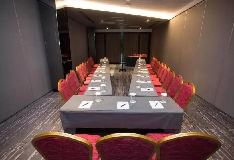 ホテル Ibis Styles Batam Nagoya