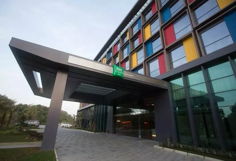 ホテル Ibis Styles Batam Nagoya