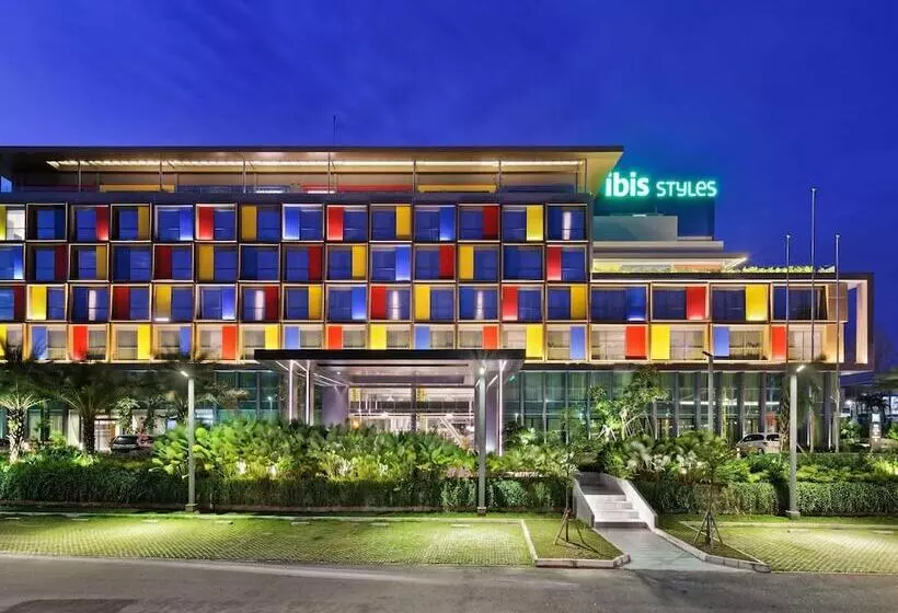 ホテル Ibis Styles Batam Nagoya