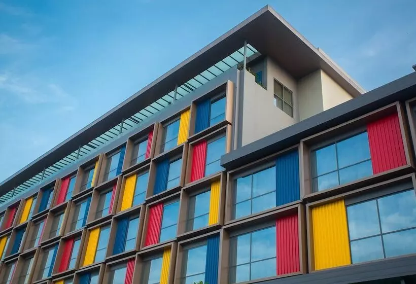 ホテル Ibis Styles Batam Nagoya