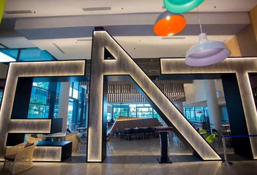 ホテル Ibis Styles Batam Nagoya