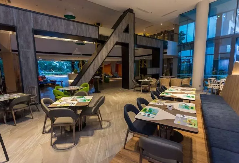 ホテル Ibis Styles Batam Nagoya