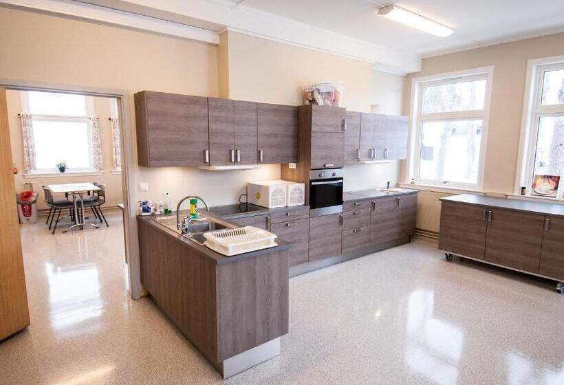 Lofoten Sommerhotell Og Vandrerhjem