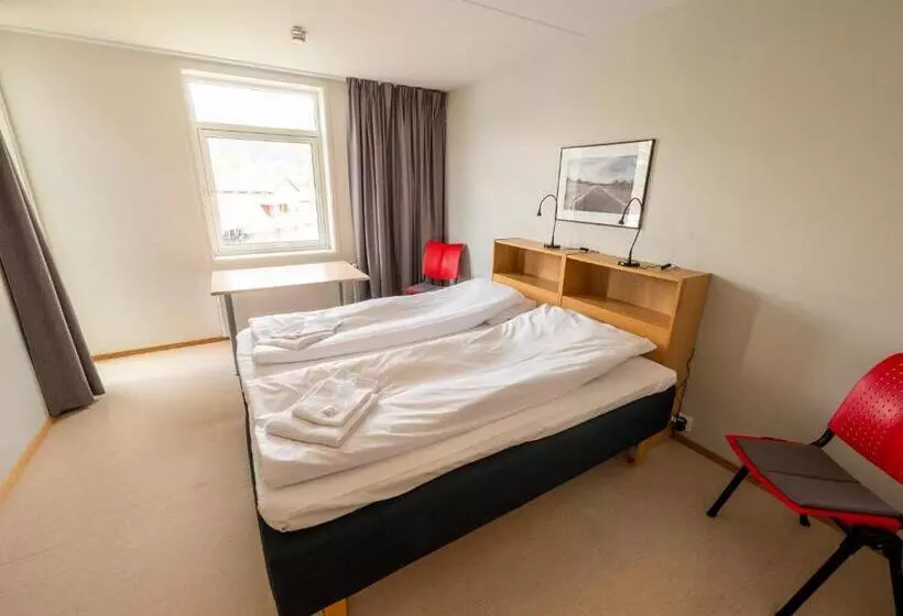 Lofoten Sommerhotell Og Vandrerhjem