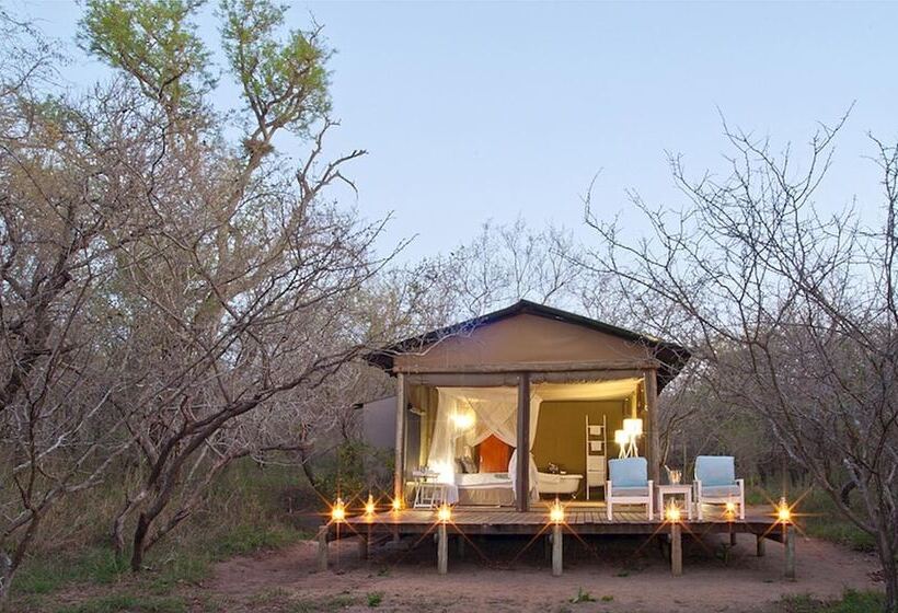 ホテル Ngama Tented Safari Lodge