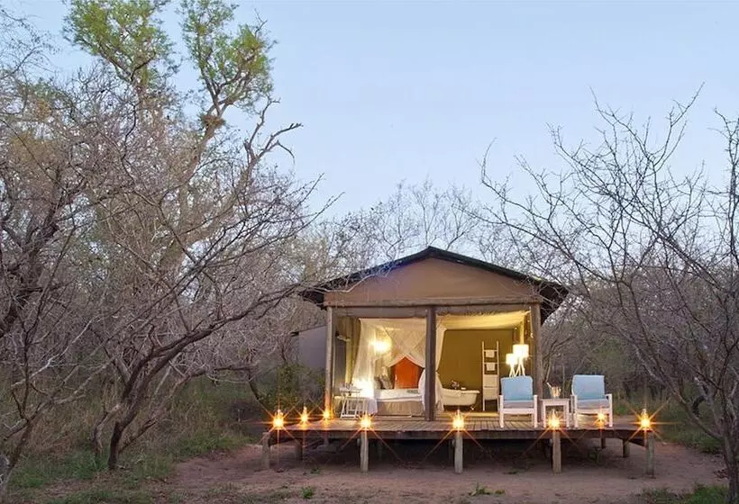 ホテル Ngama Tented Safari Lodge
