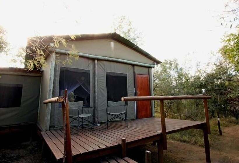 ホテル Ngama Tented Safari Lodge