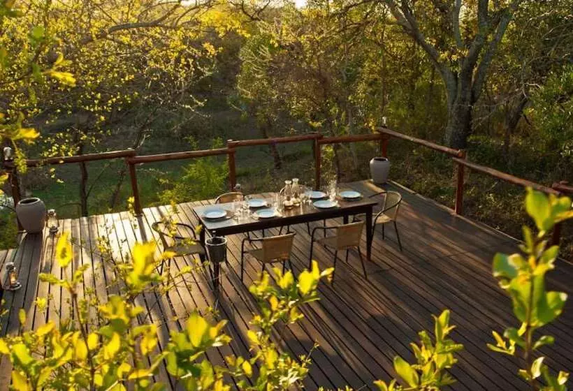 ホテル Ngama Tented Safari Lodge