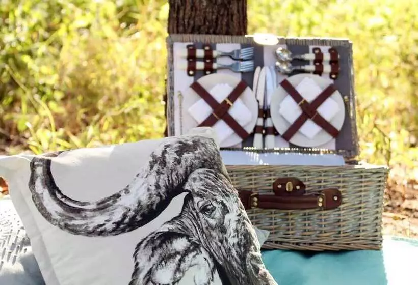 ホテル Ngama Tented Safari Lodge