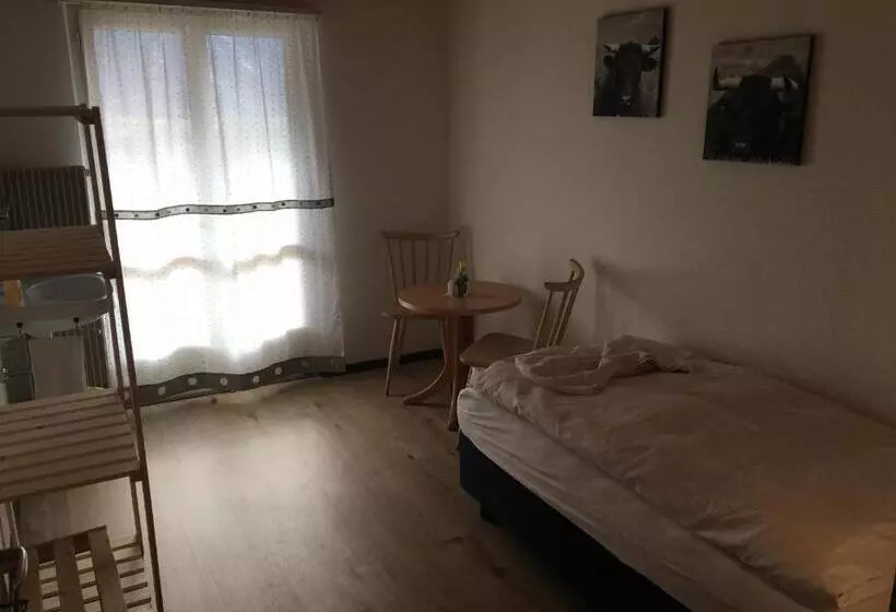 ホテル Gasthaus   Restaurant Simplon Va Hie