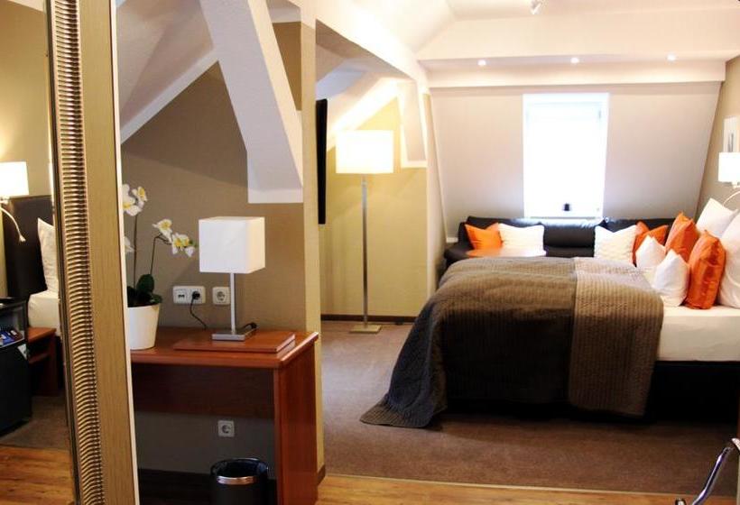 Отель Promenadenhof