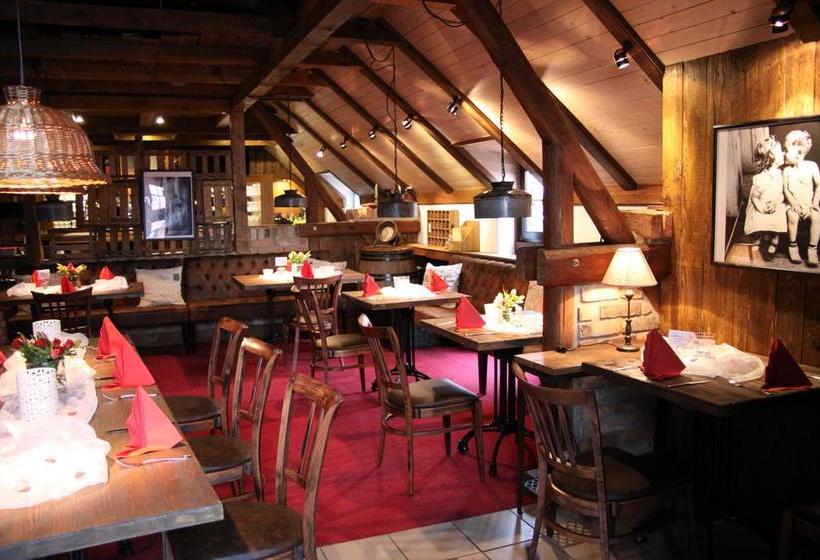 Отель Promenadenhof