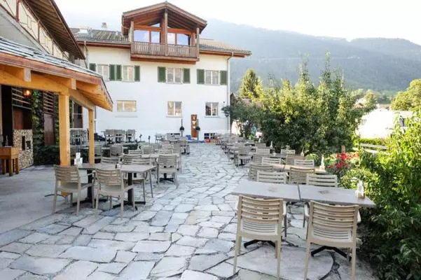 ホテル Gasthaus   Restaurant Simplon Va Hie
