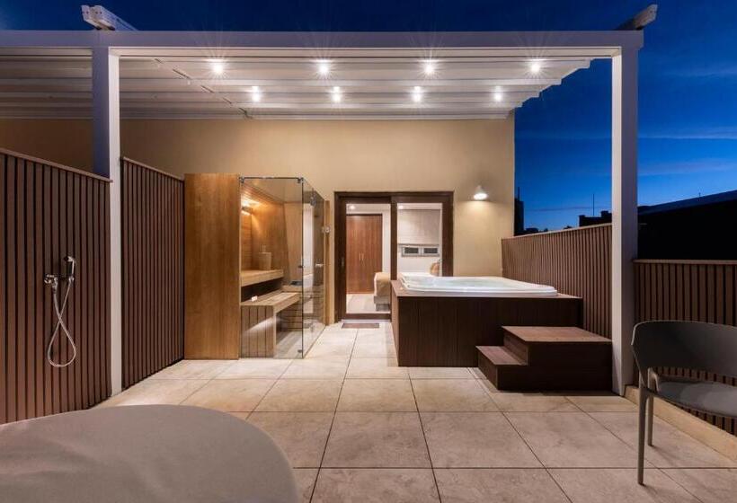 هتل The Duke Boutique