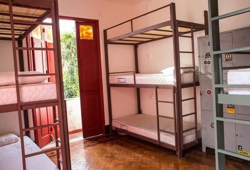 Mambembe Hostel