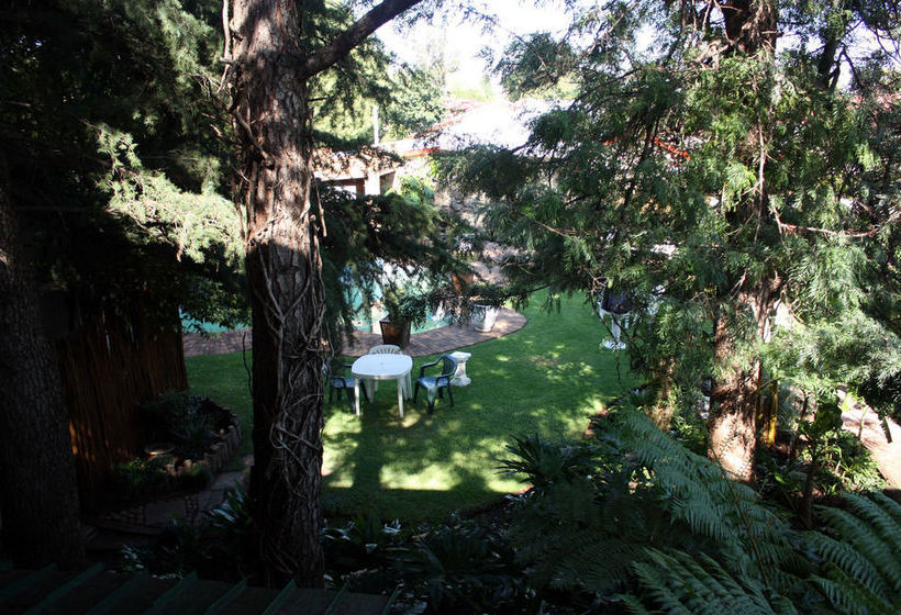 פנסיון Just Tiffany Guest House