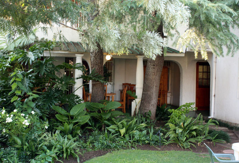 פנסיון Just Tiffany Guest House