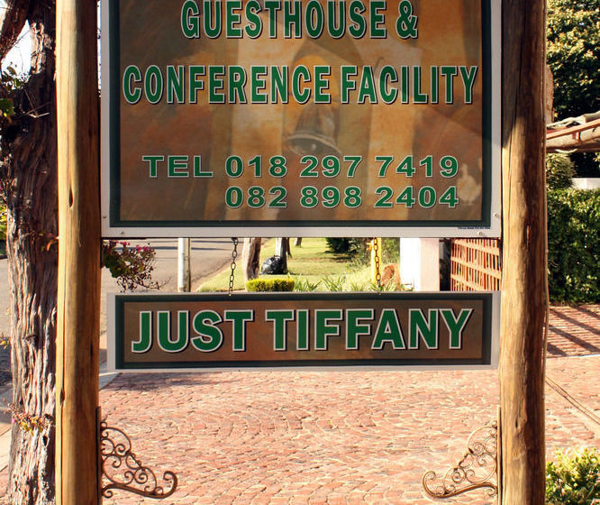 פנסיון Just Tiffany Guest House