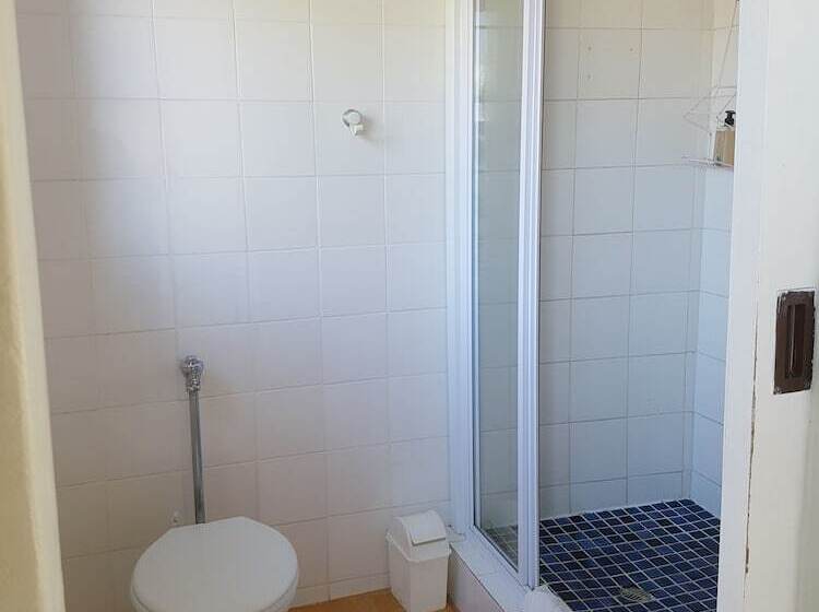 פנסיון Melkbosch Guesthouse