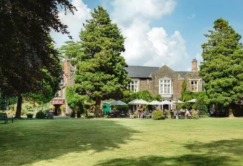 هتل The Priory